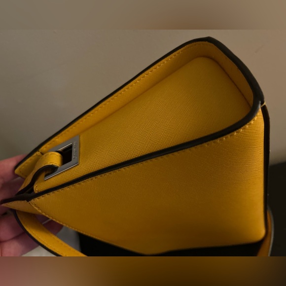 Calvin Klein cross body purse. Excellent condition. Hardly used. Yellow. - Picture 3 of 6